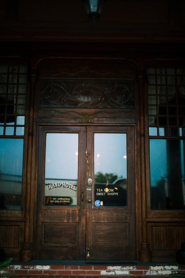 The Grand Hotel Hogansville Екстер'єр фото