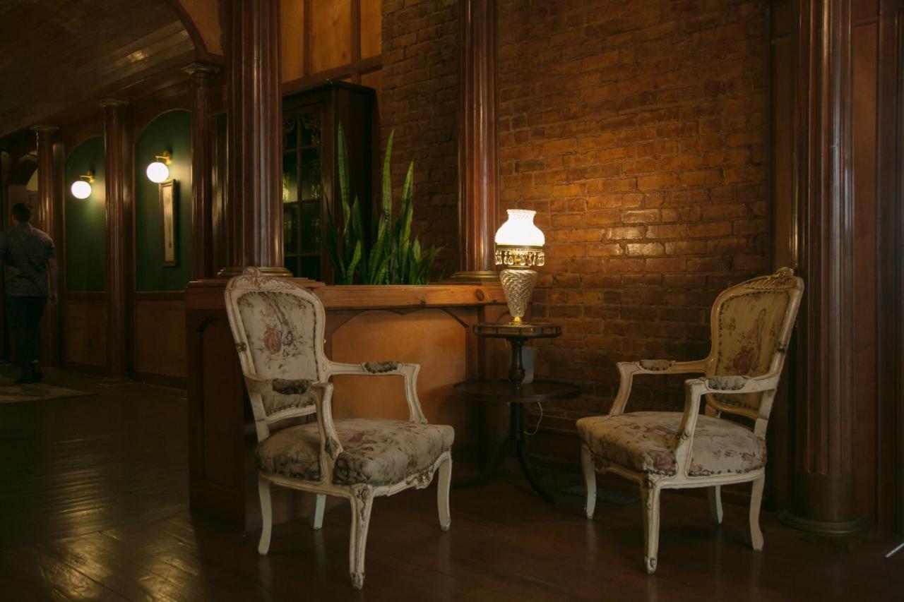 The Grand Hotel Hogansville Екстер'єр фото